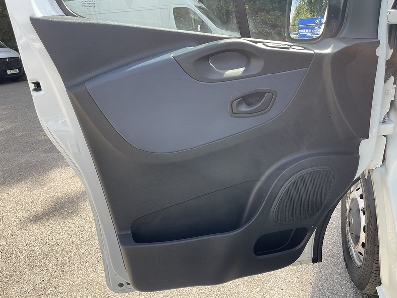 Vauxhall Vivaro 1.6 CDTi 2900 L1 H1 Euro 6 (s/s) 5dr - U995