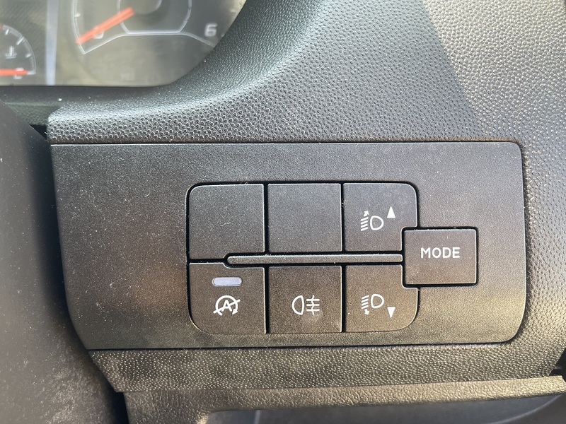 Peugeot Boxer 2.2 BlueHDi 335 Professional Premium + L2 H2 Euro 6 (s/s) 5dr - U996