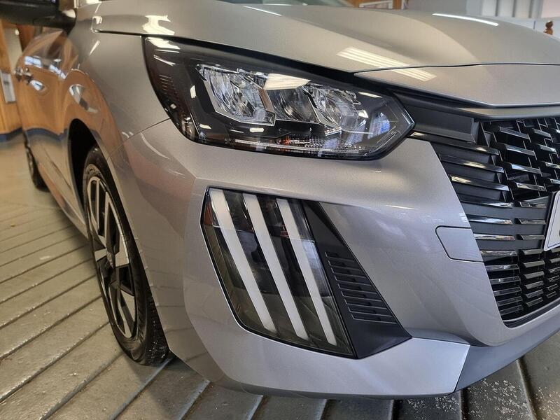 Peugeot 208 1.2 PureTech Style Hatchback 5dr Petrol Manual Euro 6 (s/s) (100 ps) - U112