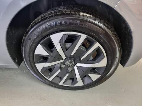 Peugeot 208 1.2 PureTech Style Hatchback 5dr Petrol Manual Euro 6 (s/s) (100 ps) - U112