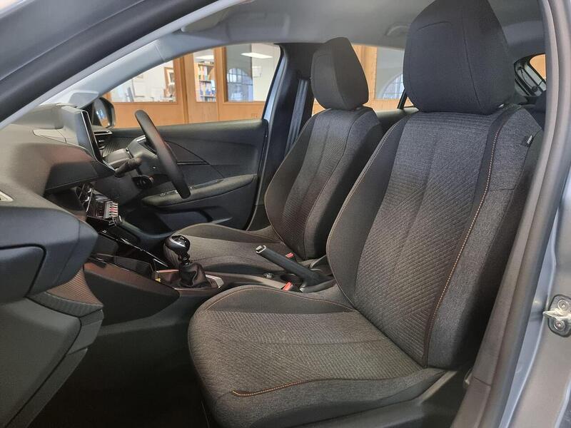 Peugeot 208 1.2 PureTech Style Hatchback 5dr Petrol Manual Euro 6 (s/s) (100 ps) - U112