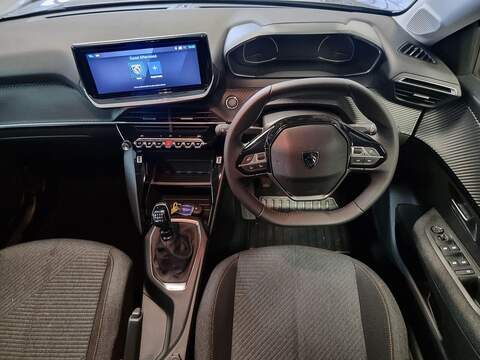 Peugeot 208 1.2 PureTech Style Hatchback 5dr Petrol Manual Euro 6 (s/s) (100 ps) - U112