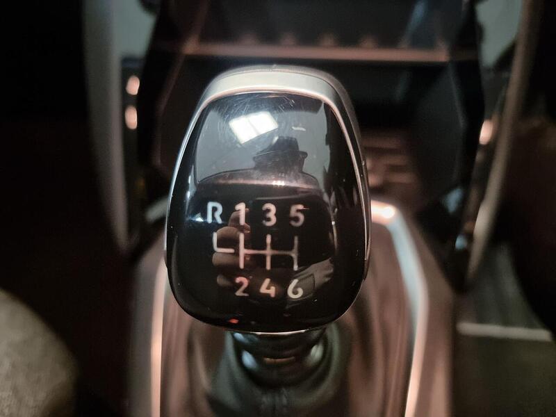 Peugeot 208 1.2 PureTech Style Hatchback 5dr Petrol Manual Euro 6 (s/s) (100 ps) - U112