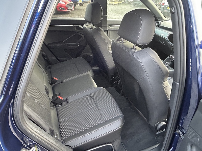 Audi Q3 2.0 TDI 35 S line SUV 5dr Diesel S Tronic Euro 6 (s/s) (150 ps) - U119