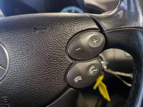 Mercedes-Benz SL 5.0 SL500 2dr - U124