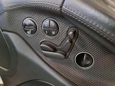 Mercedes-Benz SL 5.0 SL500 2dr - U124
