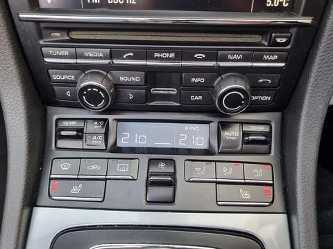 Porsche Boxster 2.7 981 Convertible 2dr Petrol PDK Euro 6 (s/s) (265 ps) - U126