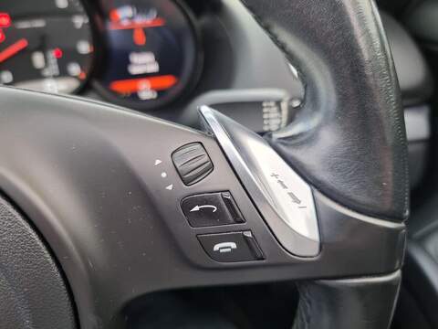 Porsche Boxster 2.7 981 Convertible 2dr Petrol PDK Euro 6 (s/s) (265 ps) - U126