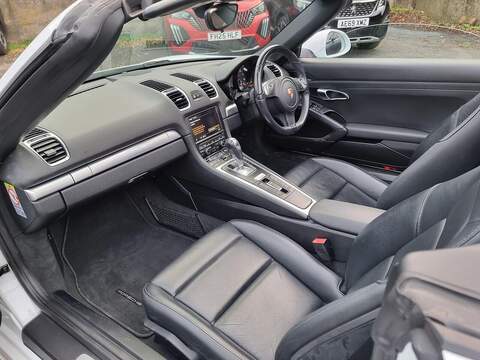 Porsche Boxster 2.7 981 Convertible 2dr Petrol PDK Euro 6 (s/s) (265 ps) - U126
