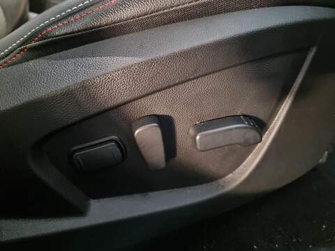 Renault Arkana 1.6 E-TECH r.s. line Auto 2WD Euro 6 (s/s) 5dr - U128