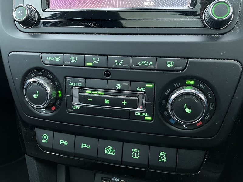 Skoda Yeti 2.0 TDI Laurin & Klement Outdoor 5dr Diesel DSG 4WD Euro 6 (s/s) (150 ps) - U129