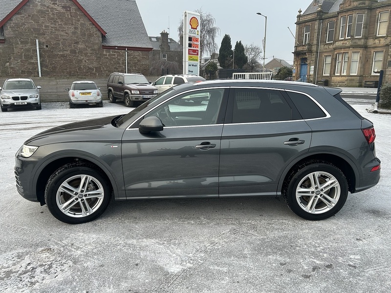 Audi Q5 2.0 TDI 40 S line SUV 5dr Diesel S Tronic quattro Euro 6 (s/s) (190 ps) - U131