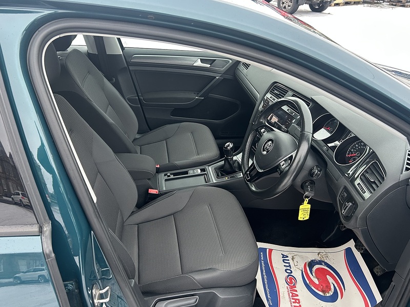 Volkswagen Golf 1.4 TSI BlueMotion Tech SE Nav Hatchback 5dr Petrol Manual Euro 6 (s/s) (125 ps) - U139