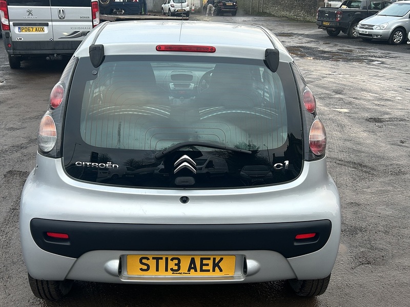 Citroen C1 1.0i VTR Hatchback 5dr Petrol Manual Euro 5 (68 ps) - U145