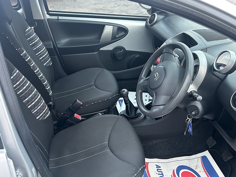 Citroen C1 1.0i VTR Hatchback 5dr Petrol Manual Euro 5 (68 ps) - U145