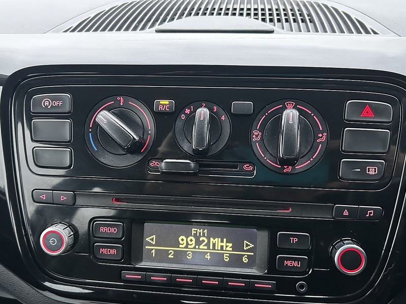 Volkswagen up! 1.0 BlueMotion Tech Move up! Hatchback 3dr Petrol Manual Euro 5 (s/s) (60 ps) - U147