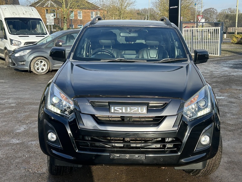 Isuzu D-Max 1.9 TD Blade Pickup Double Cab 4dr Diesel Auto 4WD Euro 6 (164 ps) - U148