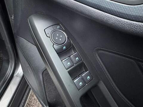 Ford Focus 1.0T EcoBoost Active Euro 6 (s/s) 5dr - U149