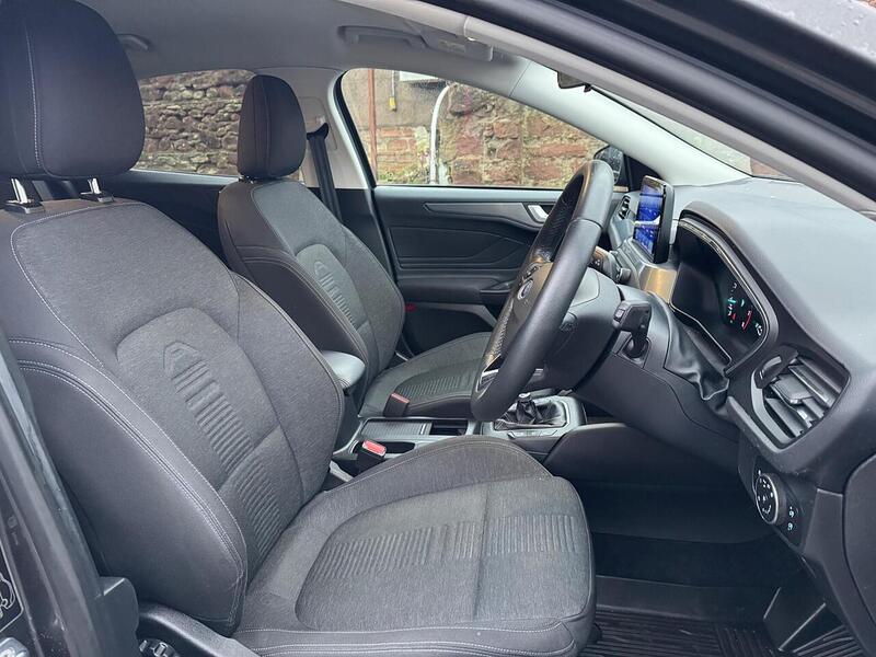 Ford Focus 1.0T EcoBoost Active Euro 6 (s/s) 5dr - U149