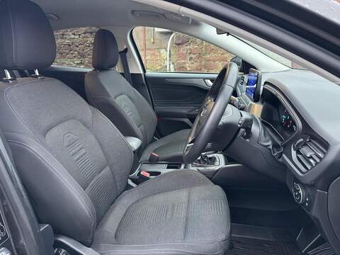 Ford Focus 1.0T EcoBoost Active Euro 6 (s/s) 5dr - U149