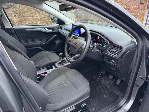Ford Focus 1.0T EcoBoost Active Euro 6 (s/s) 5dr - U149