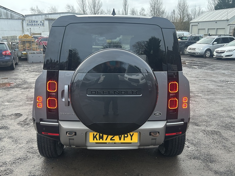 Land Rover Defender 90 3.0 D250 MHEV X-Dynamic SE SUV 3dr Diesel Auto 4WD Euro 6 (s/s) (250 ps) - U154
