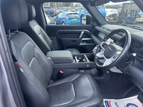 Land Rover Defender 90 3.0 D250 MHEV X-Dynamic SE SUV 3dr Diesel Auto 4WD Euro 6 (s/s) (250 ps) - U154