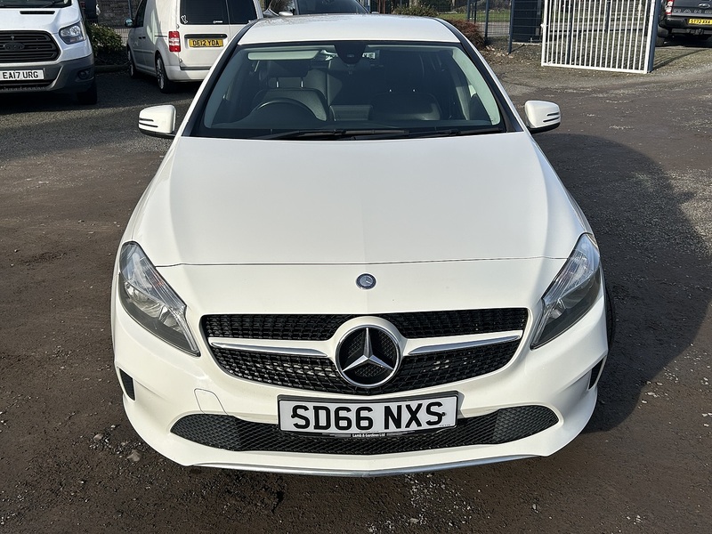 Mercedes-Benz A Class 1.5 A180d SE Hatchback 5dr Diesel Manual Euro 6 (s/s) (109 ps) - U155