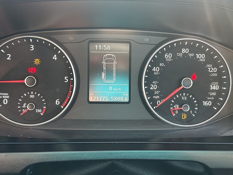 Volkswagen Transporter Shuttle 2.0 TDI BlueMotion Tech SE Minibus Double Cab 5dr Diesel Manual FWD LWB Euro 6 (s/s) (102 ps) - U156