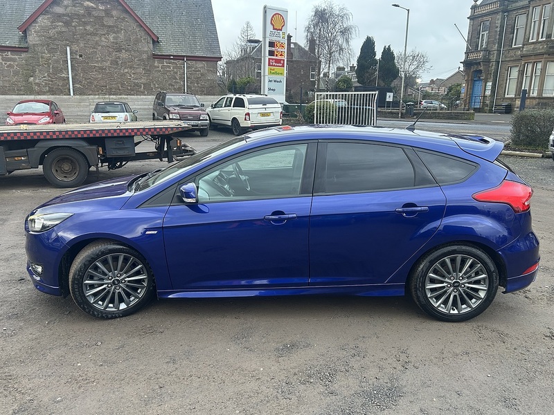 Ford Focus 1.0T EcoBoost ST-Line Hatchback 5dr Petrol Manual Euro 6 (s/s) (125 ps) - U160