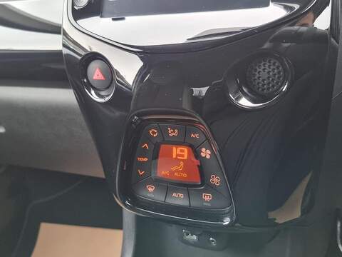 Peugeot 108 108 Collection Hatchback 0 Manual Petrol - U168