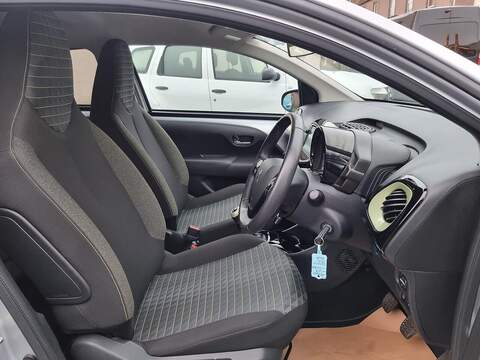Peugeot 108 108 Collection Hatchback 0 Manual Petrol - U168