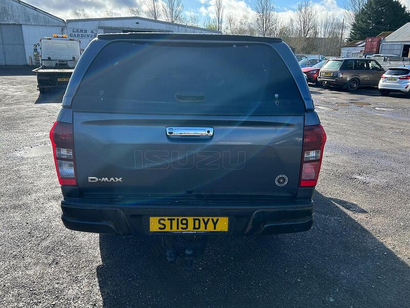 Isuzu D-Max 1.9 TD Blade Pickup Double Cab 4dr Diesel Auto 4WD Euro 6 (164 ps) - U17