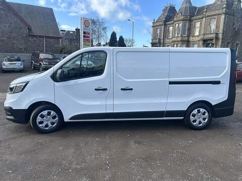 Renault Trafic 2.0 dCi Blue LL30 Start Panel Van 5dr Diesel Manual L2 H1 Euro 6 (s/s) (130 ps) - U170