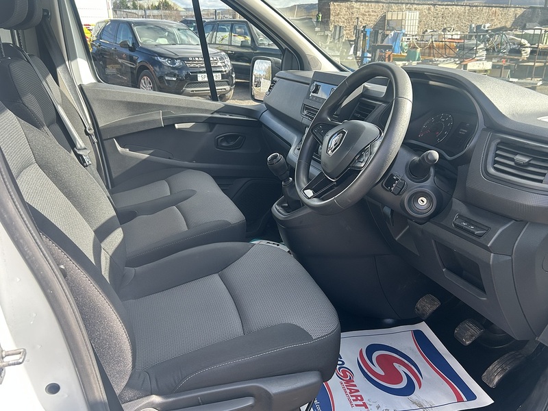 Renault Trafic 2.0 dCi Blue LL30 Start Panel Van 5dr Diesel Manual L2 H1 Euro 6 (s/s) (130 ps) - U170