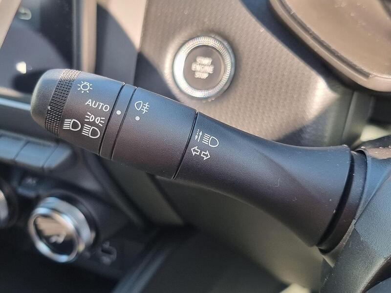 Renault Clio 1.0 TCe Iconic Edition Euro 6 (s/s) 5dr - U177