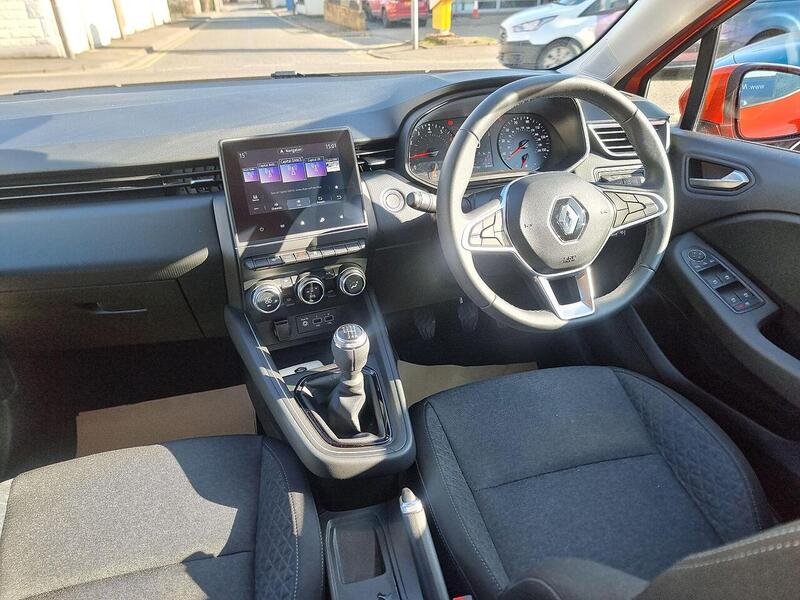 Renault Clio 1.0 TCe Iconic Edition Euro 6 (s/s) 5dr - U177