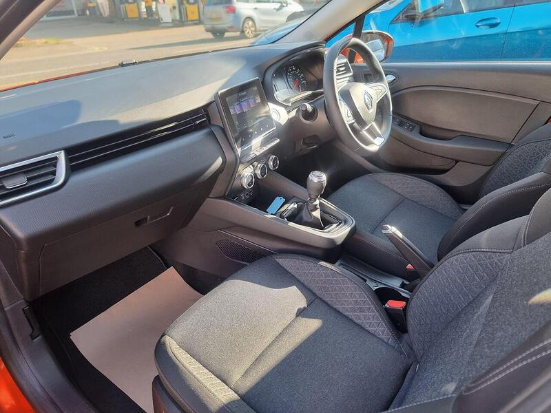 Renault Clio 1.0 TCe Iconic Edition Euro 6 (s/s) 5dr - U177