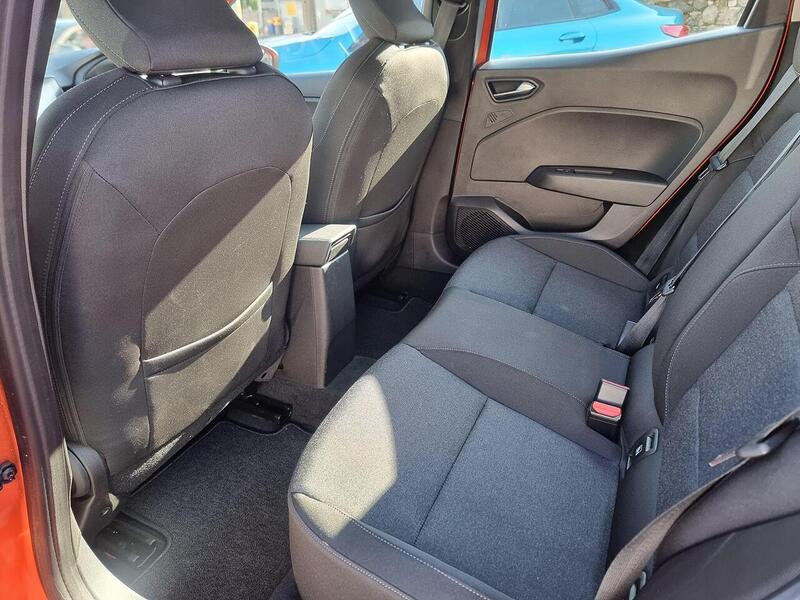 Renault Clio 1.0 TCe Iconic Edition Euro 6 (s/s) 5dr - U177