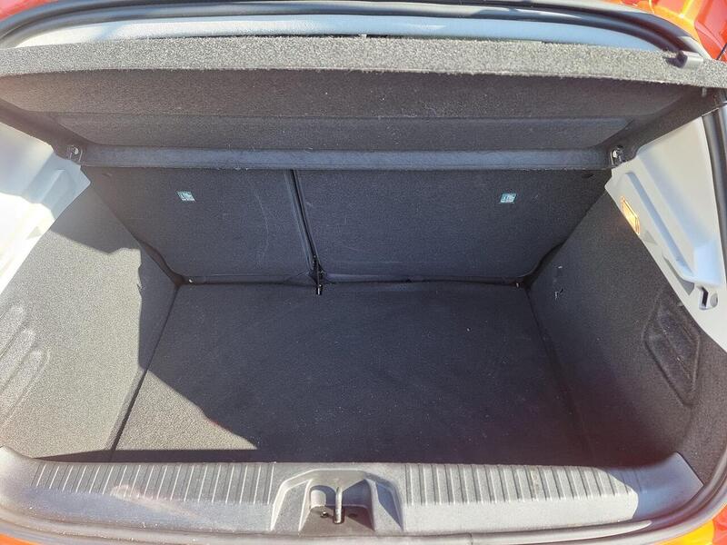 Renault Clio 1.0 TCe Iconic Edition Euro 6 (s/s) 5dr - U177