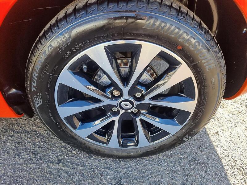 Renault Clio 1.0 TCe Iconic Edition Euro 6 (s/s) 5dr - U177