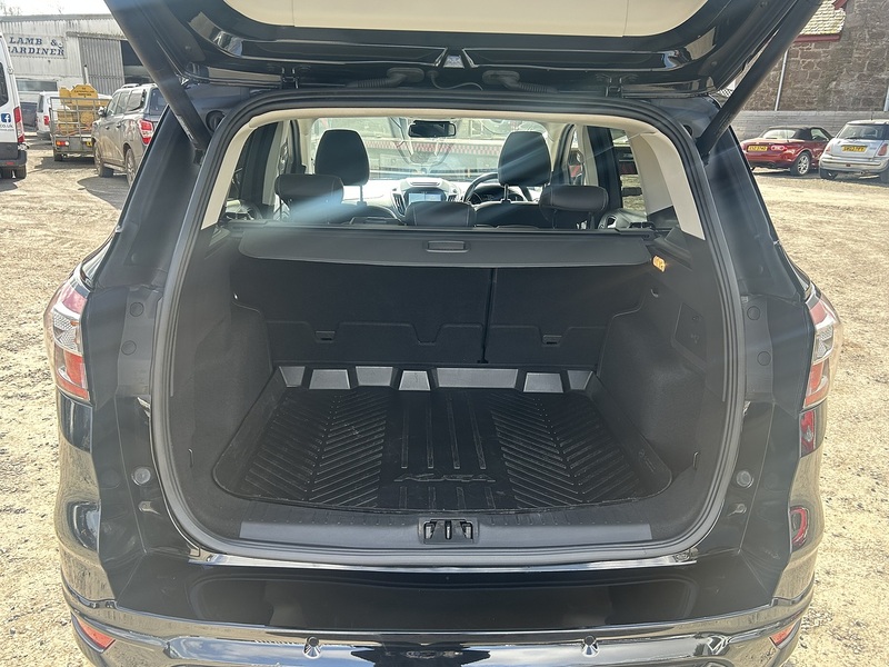 Ford Kuga 2.0 TDCi Vignale SUV 5dr Diesel Powershift AWD Euro 6 (s/s) (180 ps) - U179