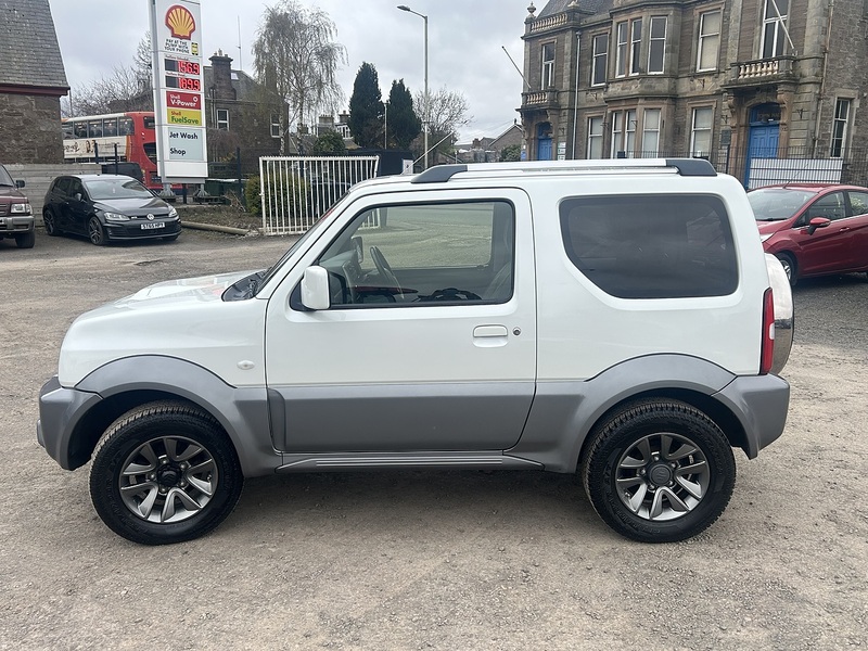 Suzuki Jimny 1.3 VVT Adventure SUV 3dr Petrol Manual 4WD Euro 6 (85 ps) - U183
