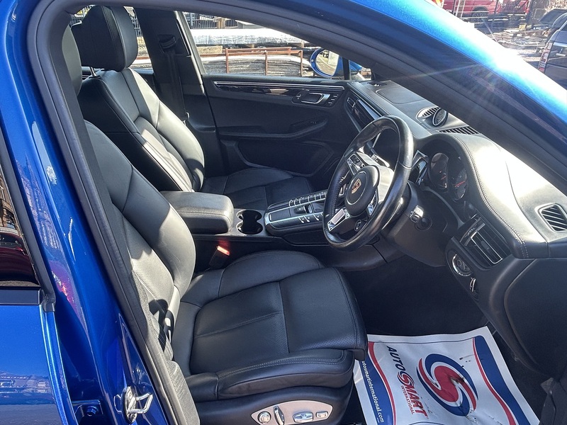 Porsche Macan 3.0T V6 S SUV 5dr Petrol PDK 4WD Euro 6 (s/s) (354 ps) - U185