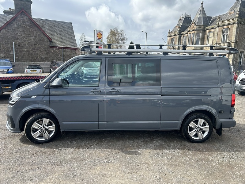 Volkswagen Transporter 2.0 BiTDI T32 Highline Kombi Double Cab 5dr Diesel DSG 4Motion LWB High Roof Euro 6 (s/s) (204 ps) - U187