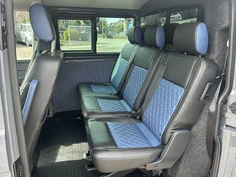 Volkswagen Transporter 2.0 BiTDI T32 Highline Kombi Double Cab 5dr Diesel DSG 4Motion LWB High Roof Euro 6 (s/s) (204 ps) - U187