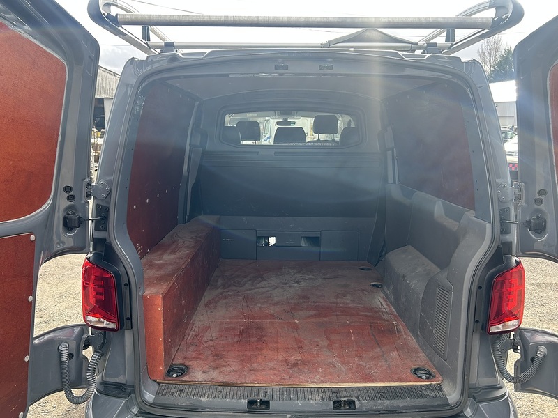 Volkswagen Transporter 2.0 BiTDI T32 Highline Kombi Double Cab 5dr Diesel DSG 4Motion LWB High Roof Euro 6 (s/s) (204 ps) - U187
