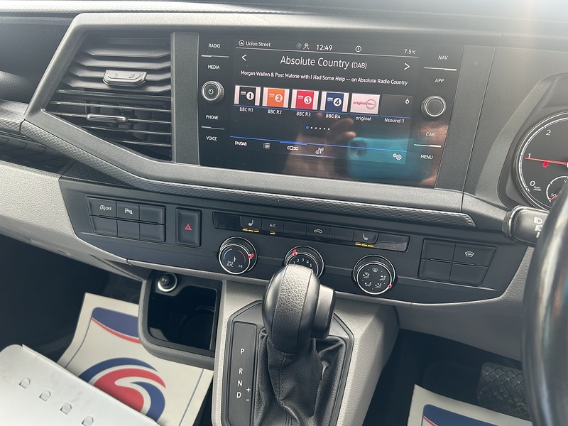 Volkswagen Transporter 2.0 BiTDI T32 Highline Kombi Double Cab 5dr Diesel DSG 4Motion LWB High Roof Euro 6 (s/s) (204 ps) - U187