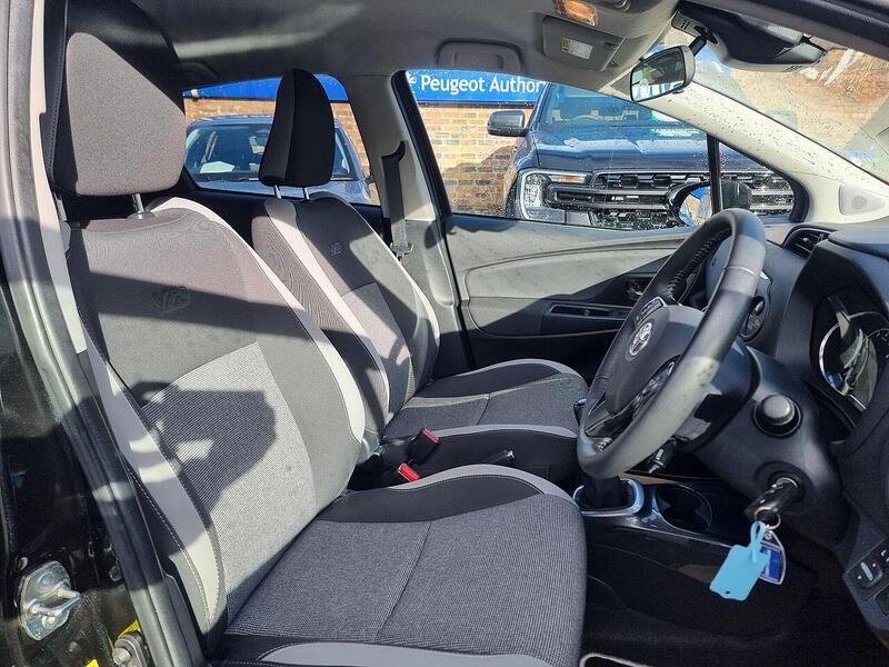 Toyota Yaris 1.5 VVT-i Y20 Euro 6 5dr - U192