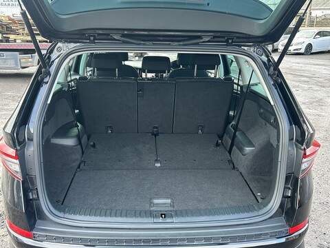 Skoda Kodiaq 1.5 TSI ACT SE Drive SUV 5dr Petrol Manual Euro 6 (s/s) (7 Seat) (150 ps) - U193